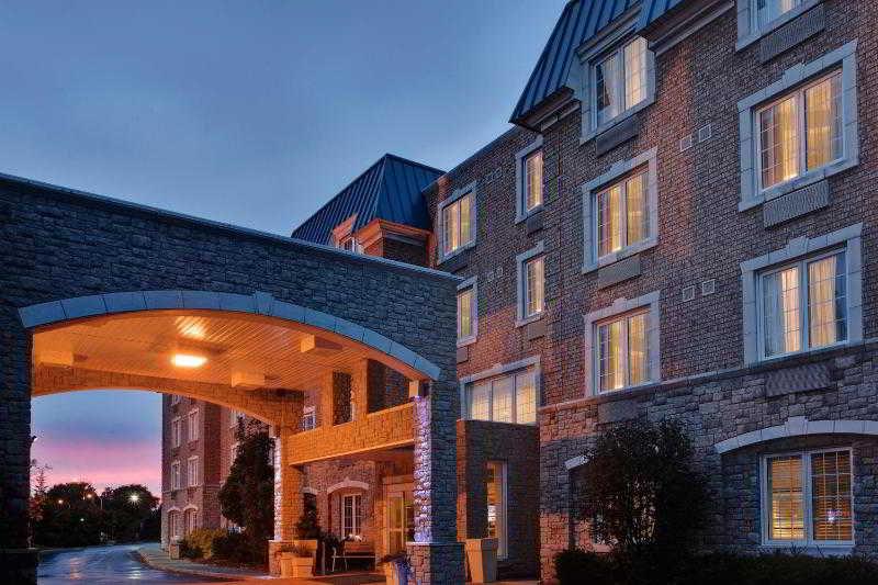 Holiday Inn Express Whitby Oshawa By Ihg Dış mekan fotoğraf