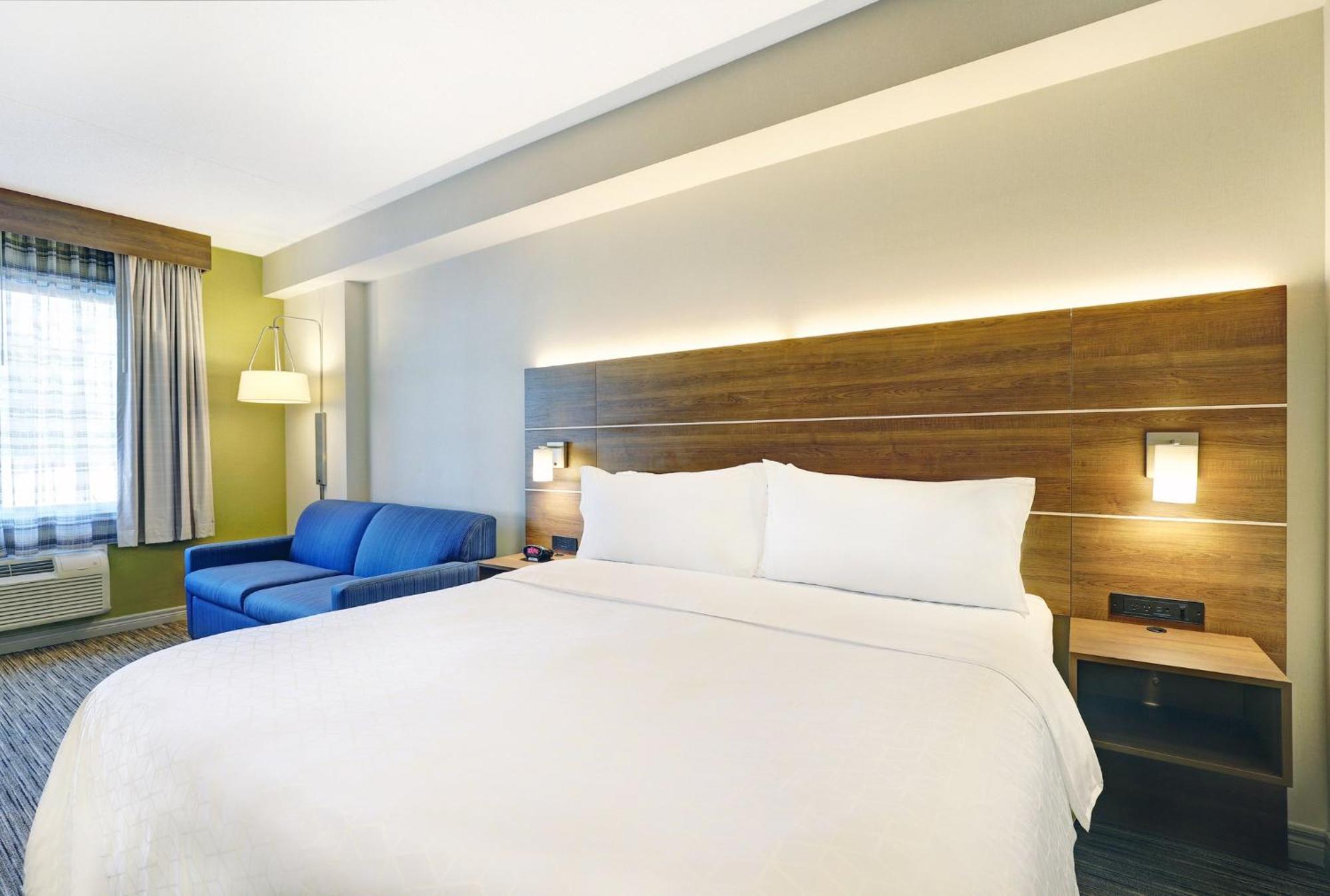 Holiday Inn Express Whitby Oshawa By Ihg Dış mekan fotoğraf