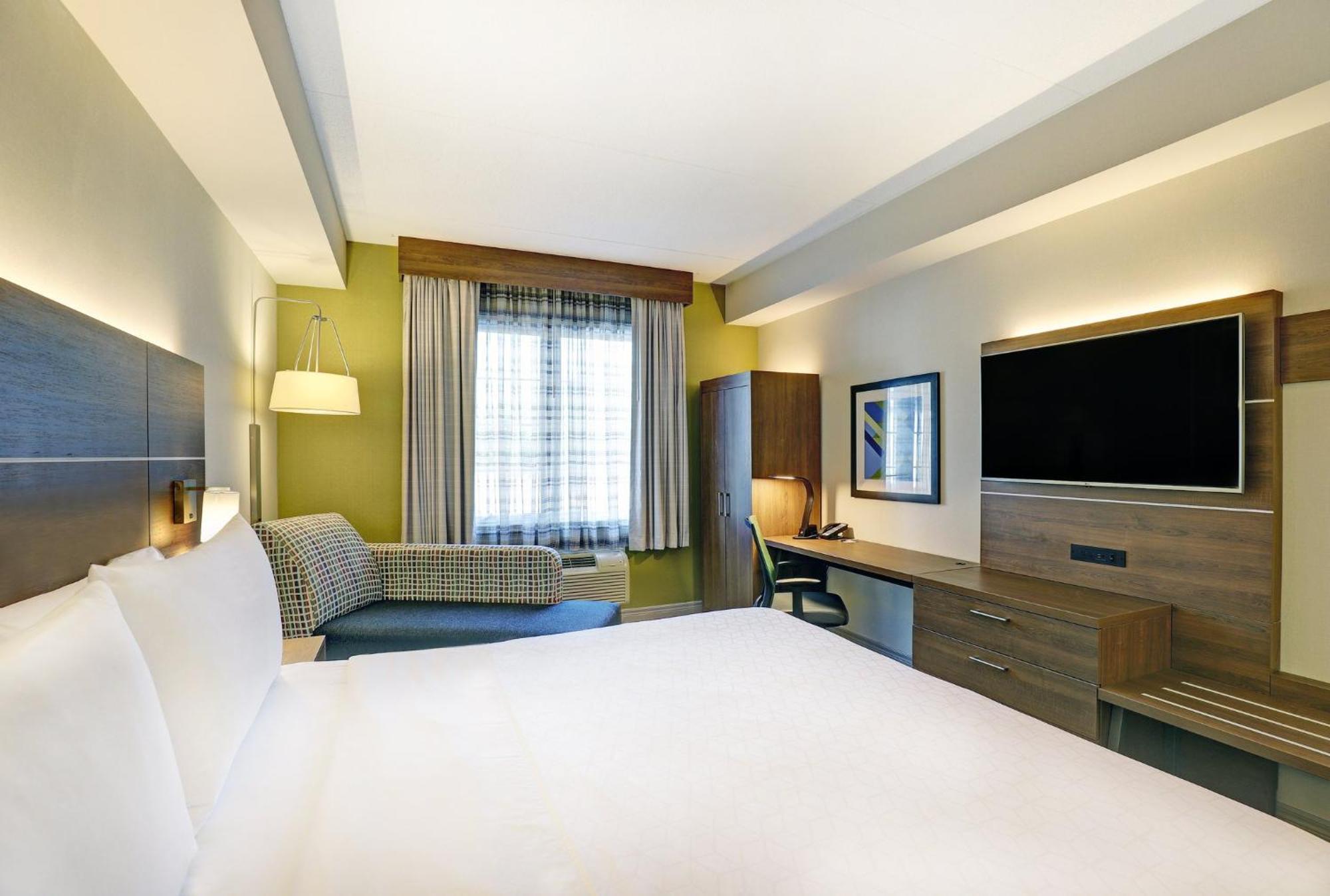 Holiday Inn Express Whitby Oshawa By Ihg Dış mekan fotoğraf