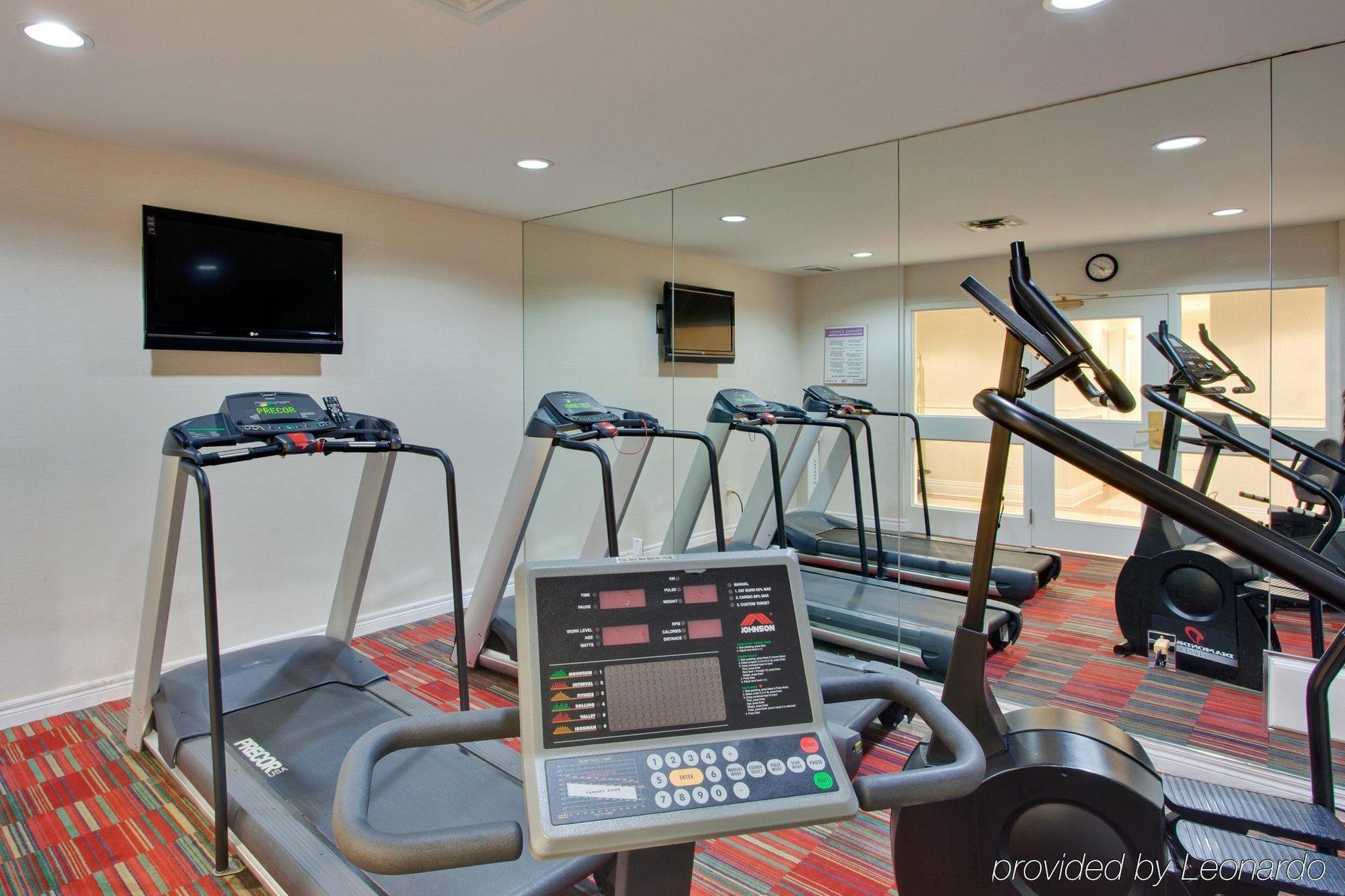 Holiday Inn Express Whitby Oshawa By Ihg Dış mekan fotoğraf